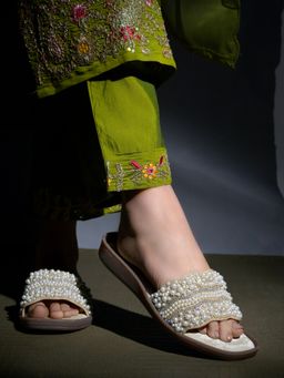 HVNLY by Shoetopia - Women White Flats