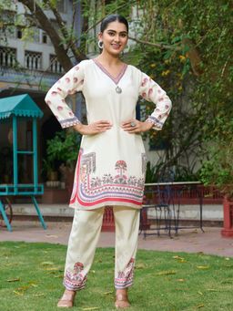 KAFTANIZE - Cream Botanical Embroidered Kurti with Pant