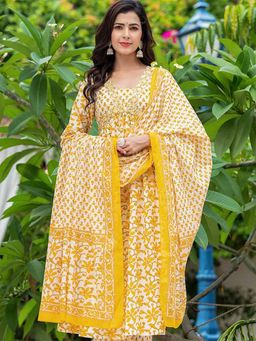 Aravalii - Yellow Floral Print Kurta with Pant & Dupatta (Set of 3)