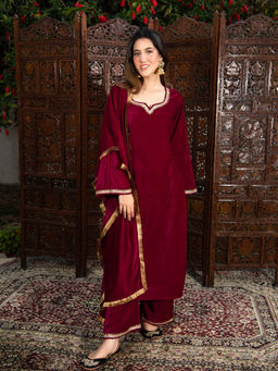 DIMPLE DESIGN STUDIO - Magenta Gold Velvet Suit (Set of 3)