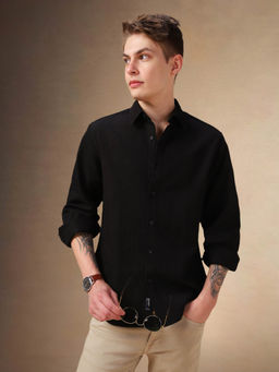 Dennis Lingo - Men Black Solid Spread Collar Long Sleeves Regular Fit Casual Shirt