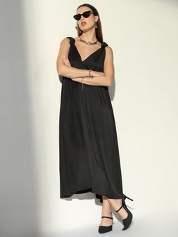 SHOWOFF - Edition Women's Black Solid A-Line Midi Dress