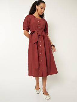 max - Women Solid Fit and Flared Midi Dress with Belt