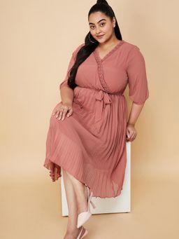 max - Women Pleated Midi Dress with Belt