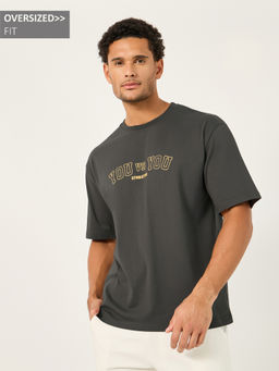 Styli - Men Oversized Varsity Slogan T-Shirt