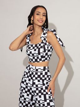 Twenty Dresses by Nykaa Fashion - Black And White Geometric Printed Bandeau Crop Top