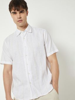 max - White Men Embroidered Regular Fit Shirt