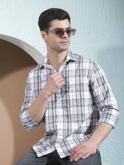 CRIMSOUNE CLUB - Men's White Casual Checked Shirt