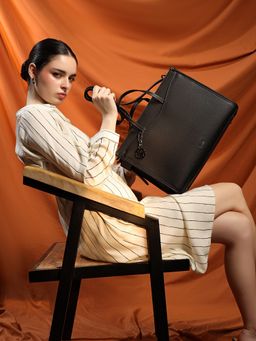 Kazo - Charlotte Carryall Shoulder Bag (L)