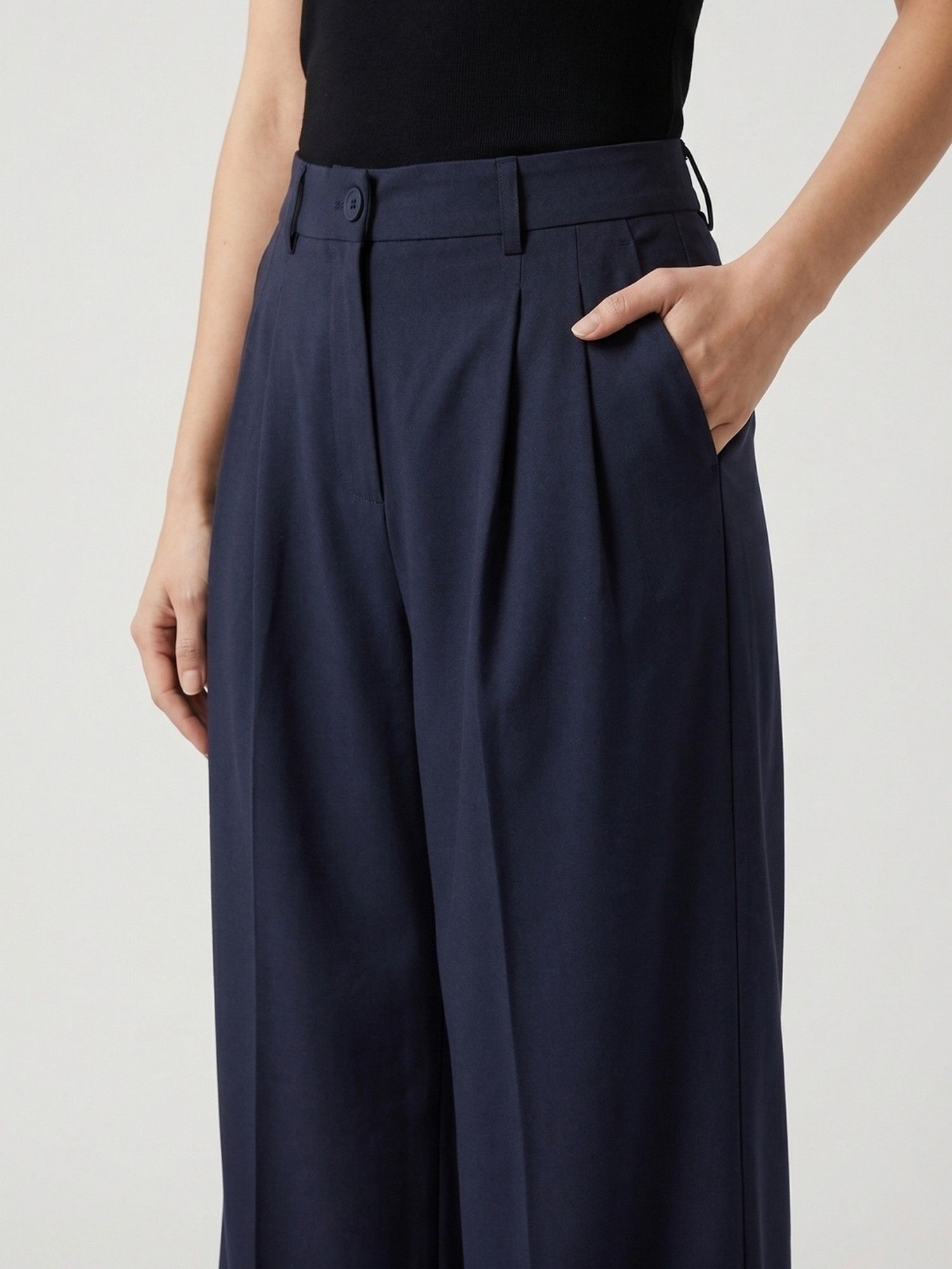 powersutra Women Navy Blue High-Rise Pleated Pant-picture-19