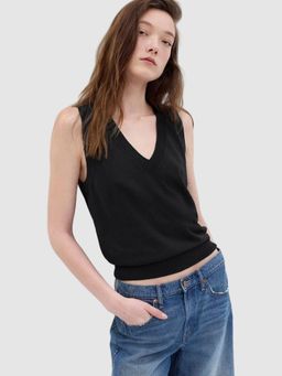 GAP - Women Black Sleeveless V-Neck Crop Top