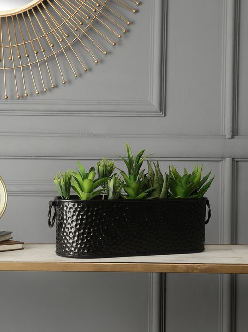 VarEesha Greendoor Black Hammered Metal Planter
