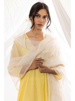 PANTS AND PAJAMAS - Off White Organza Dupatta with Thread Work On It.