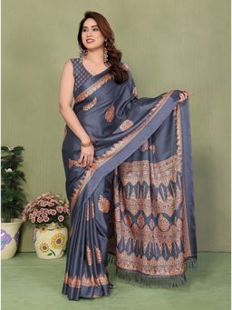 FABMORA - Grey Blocked Printed Daily Wear Chiffon Saree With Unstitched Blouse