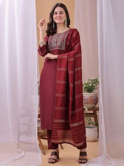 HRITIKA - Women Maroon Silk Blend Floral Kurta & Pant With Dupatta