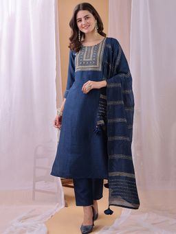 HRITIKA - Women Teal Silk Blend Floral Kurta & Pant With Dupatta