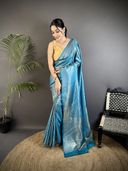 Blue color option, Currently selected