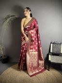 Maroon color option, Currently selected