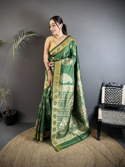 Elora - Green Paisley Saree With Unstitched Blouse