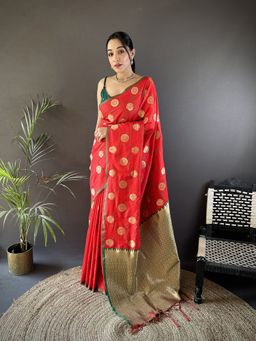 Elora - Red Checks Saree With Unstitched Blouse