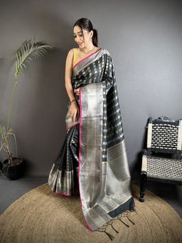 Elora - Black Checks Saree With Unstitched Blouse