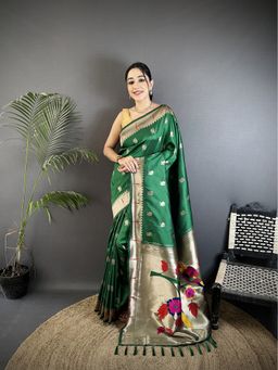 Elora - Green Floral Saree With Unstitched Blouse