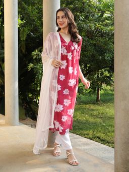 Qissa - Women Red Polyester Floral Kurta & Pant