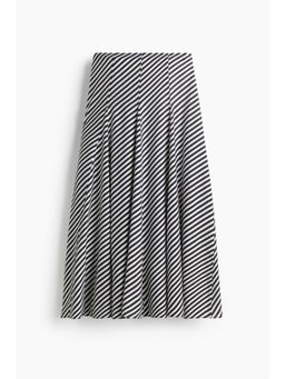 H&M - Women Black Pleated Skirt