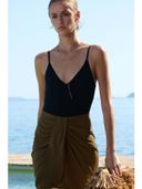 Green color option, Sold out, Currently selected