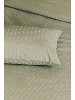 H&M - Green 2-Pack Striped Pillowcases