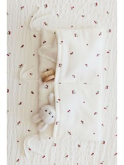 H&M - White Muslin Nursery Organiser
