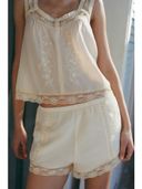 White color option, Currently selected