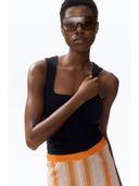 Black color option, Sold out, Currently selected