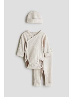 H&M - Boys Beige 3-Piece Room-To-Grow Set