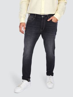 Wrangler - Men Black Bostin Slim Fit Mid Rise Jeans