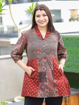 DESI SANDOOK - Maroon Printed Straight Kurti