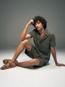 Olive color option, Currently selected