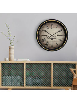 HomeTown - Aristo Wooden Effect With Decorative Key Hands Classic Wall Clock, Dia 40Cm Black