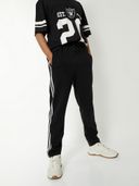 Black color option, Sold out, Currently selected