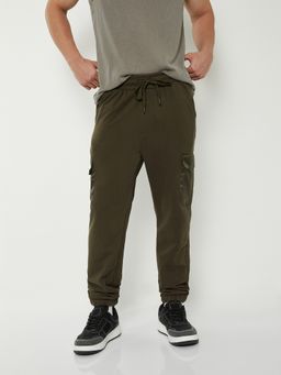 max - Men Solid Active Green Cargo Joggers