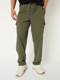 max - Men Solid Green Cargo Track Pants