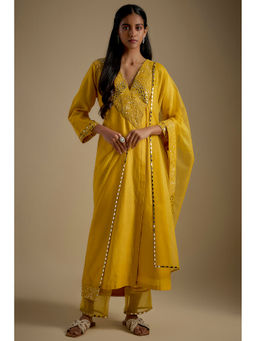 Asaga - Yellow Hand Embroidery Kurta With Pant And Dupatta. (Set of 3)