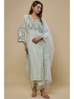 Asaga - Embroidered Green Relaxed Fit Mirror Work Kurta With Pant (Set of 3)