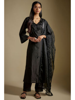 Asaga - Black Kurta With Pant And Dupatta (Set of 3)