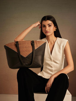 Zouk - Rhea Kapoor Tote Bag - Bombay Macrame