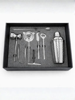 Smokey Cocktail - 8 Piece Silver Essential Cocktail Bar Kit