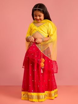 Vastramay - Yellow Net V-Neck Printed Lehenga With Choli & Dupatta