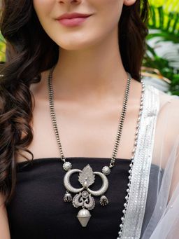 STUDIO B40 - Handcrafted Silver Tone Brass Tribal Necklace