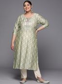 Green color option, Sold out, Currently selected