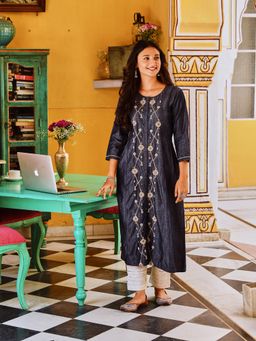 SAVI - Denim Regular Front Slit Embroidered Kurta